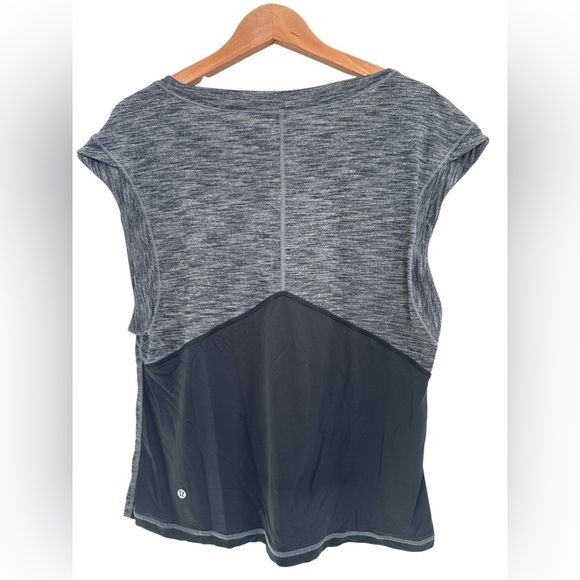 Lululemon Get Sweat Tee Heathered Black / Black Size 8 - Picture 6 of 8